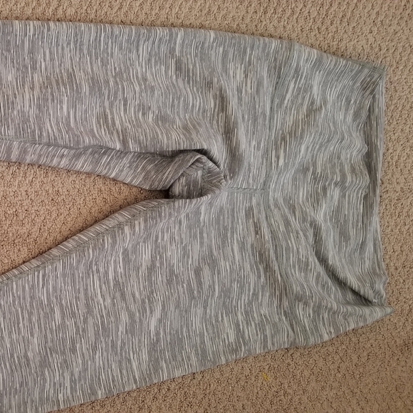 Lululemon Wunder Under Scalloped leggings - Picture 9 of 11